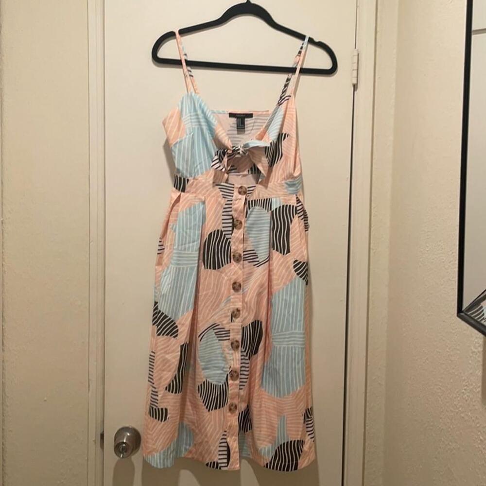 Super cute mid length print dress